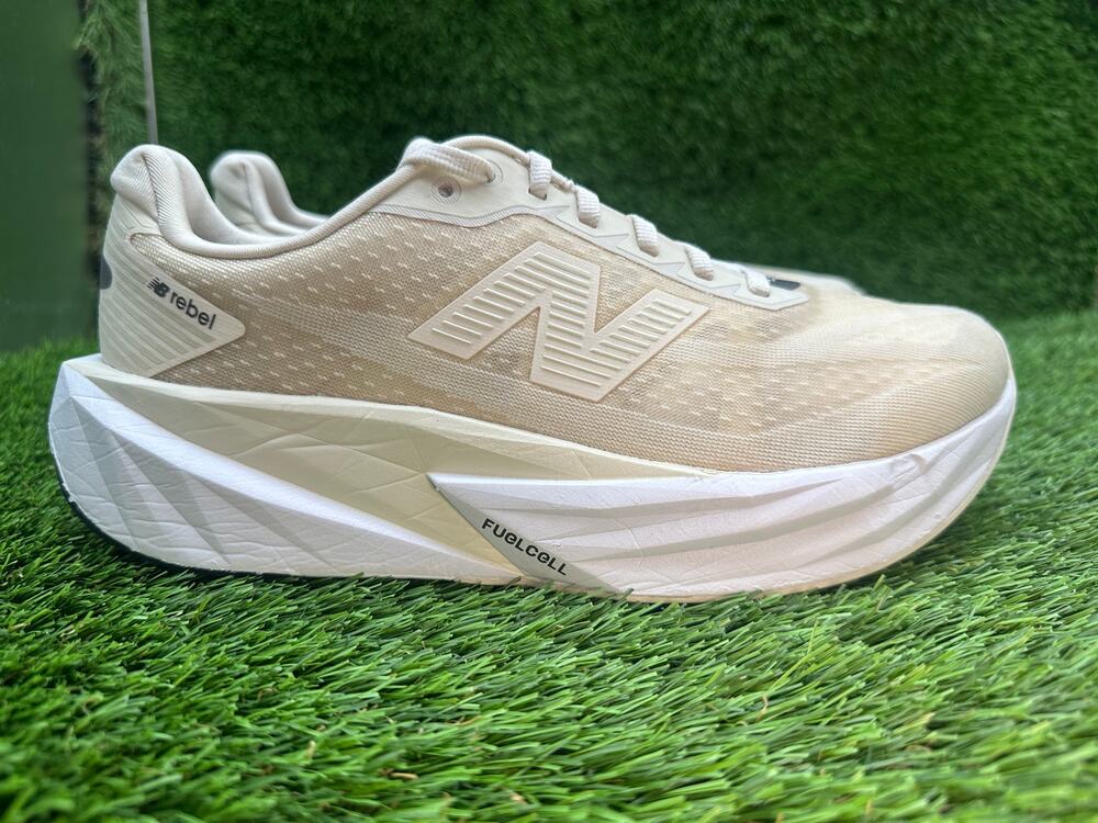 New Balance FuelCell Rebel V5 WFCX7ZF Athletic Sneaker Women's 9 Beige Mesh Gym